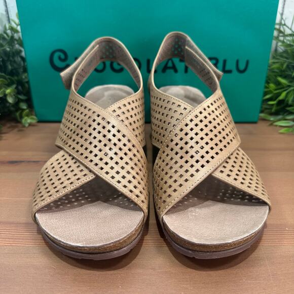 Chocolat Blu Women's Theo Leather Wedge Sandals Size 9 - Picture 2 of 7